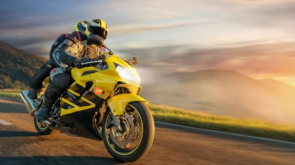 2 riders 1 motorcycle